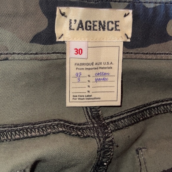 L’AGENCE Margot Stretch Denim Camo Jeans With Gold Side Stripe, New - Picture 14 of 15